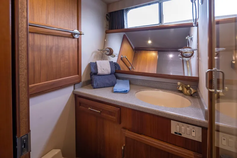 Tollypop Yacht Photos Pics 