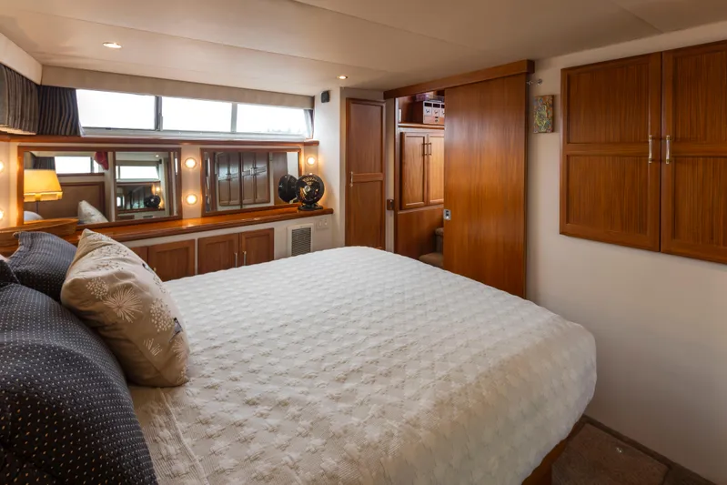 Tollypop Yacht Photos Pics 