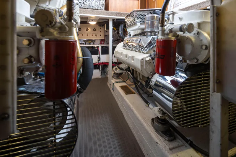 Tollypop Yacht Photos Pics 