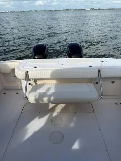  Yacht Photos Pics 2007 Grady-White Express 330 boat with dual engines on calm water.