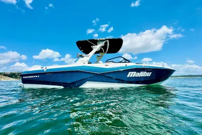 Malibu Wakesetter 25 LSV