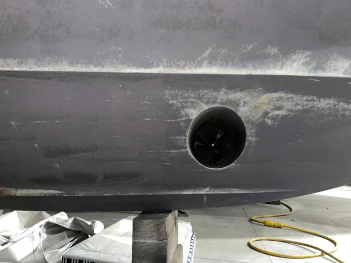  Yacht Photos Pics 2005 Carver 42 Mariner hull with visible thruster in dry dock.