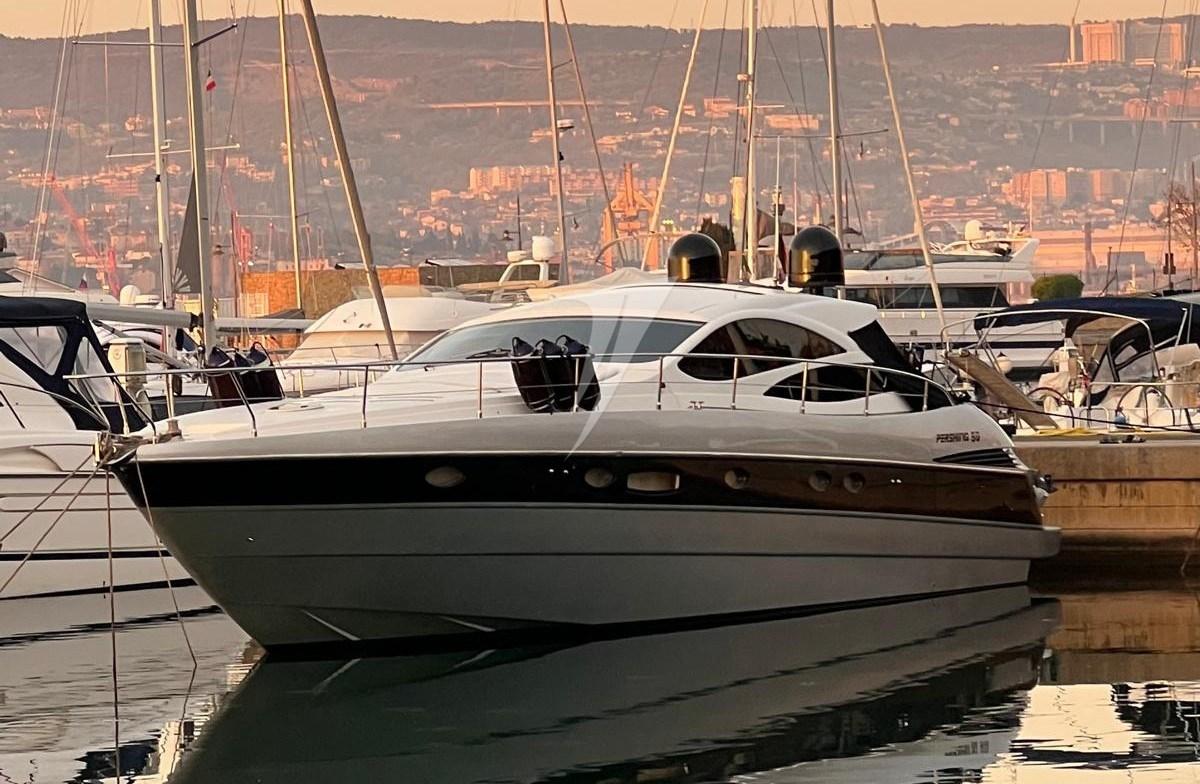 Pershing 50