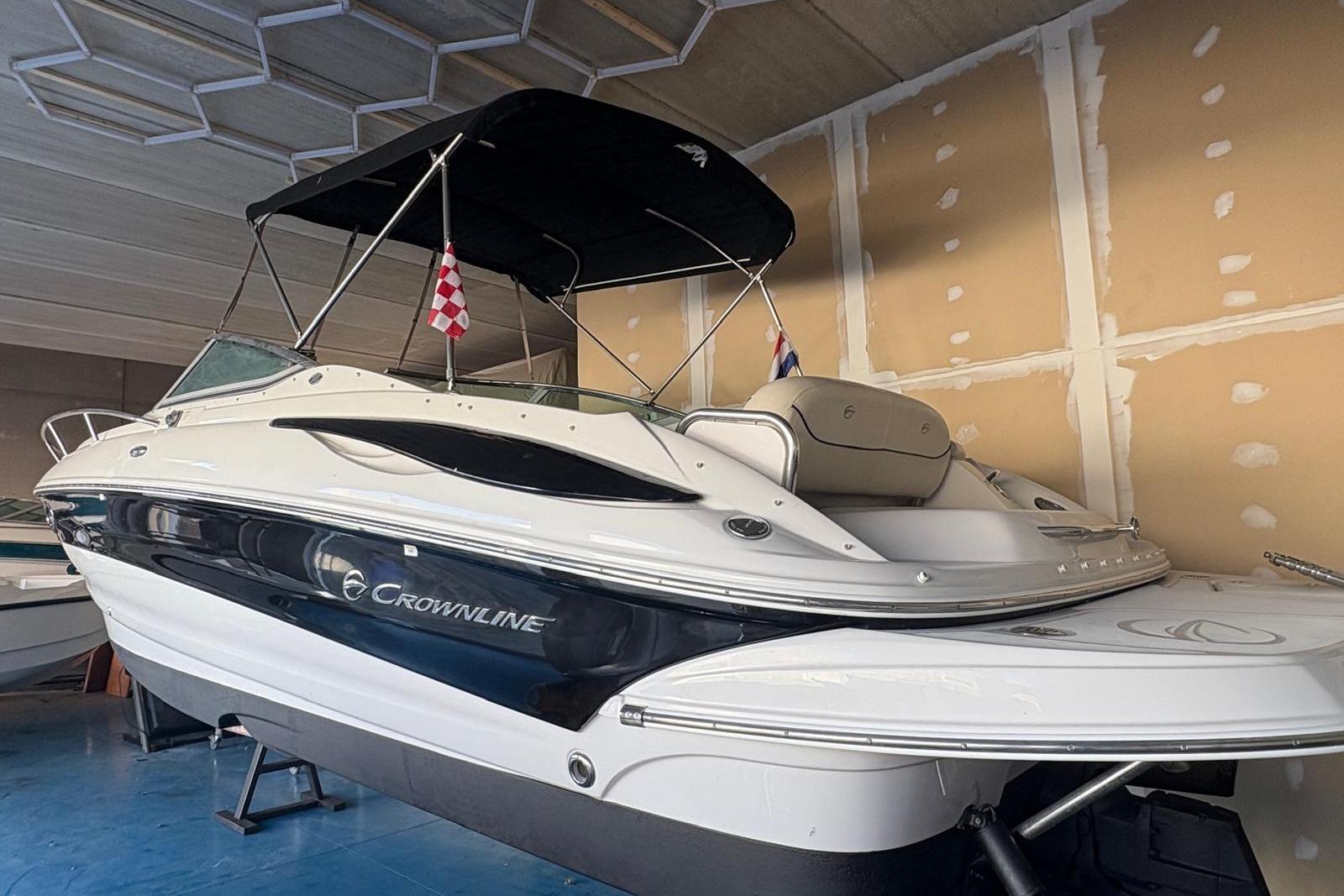 2009 Crownline 275 CCR