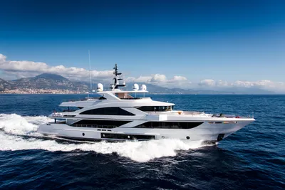 Majesty motor yacht