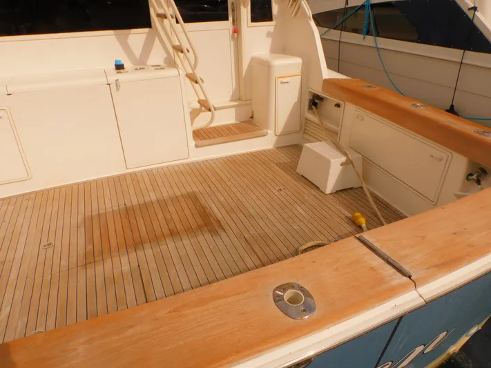 Falcon Yacht Photos Pics 