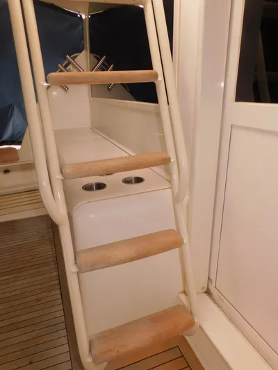 Falcon Yacht Photos Pics 