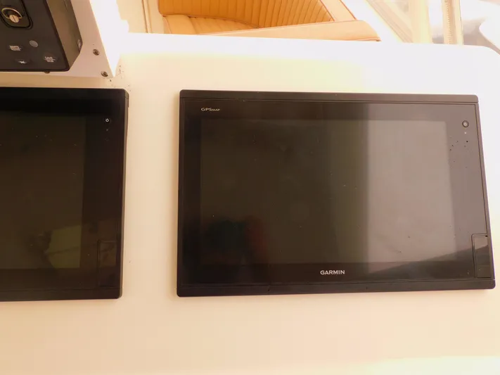 Falcon Yacht Photos Pics 