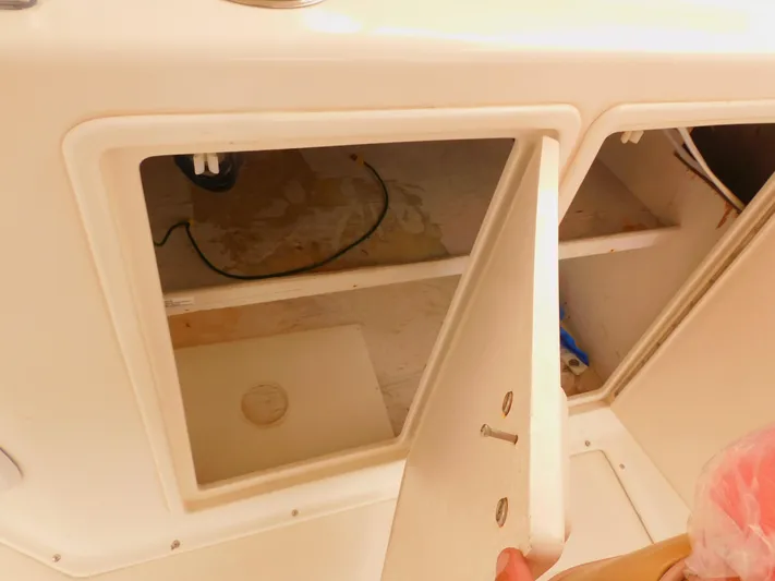 Falcon Yacht Photos Pics 