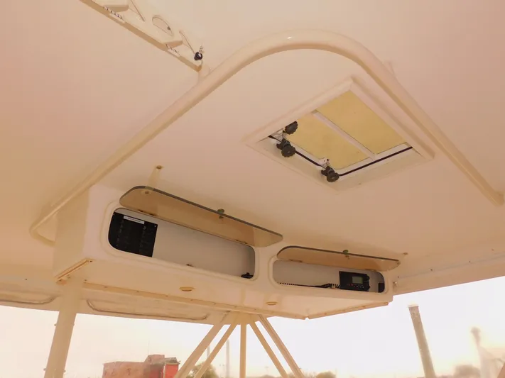 Falcon Yacht Photos Pics 