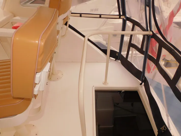 Falcon Yacht Photos Pics 