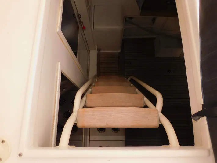 Falcon Yacht Photos Pics 