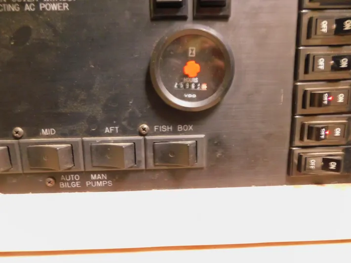 Falcon Yacht Photos Pics 