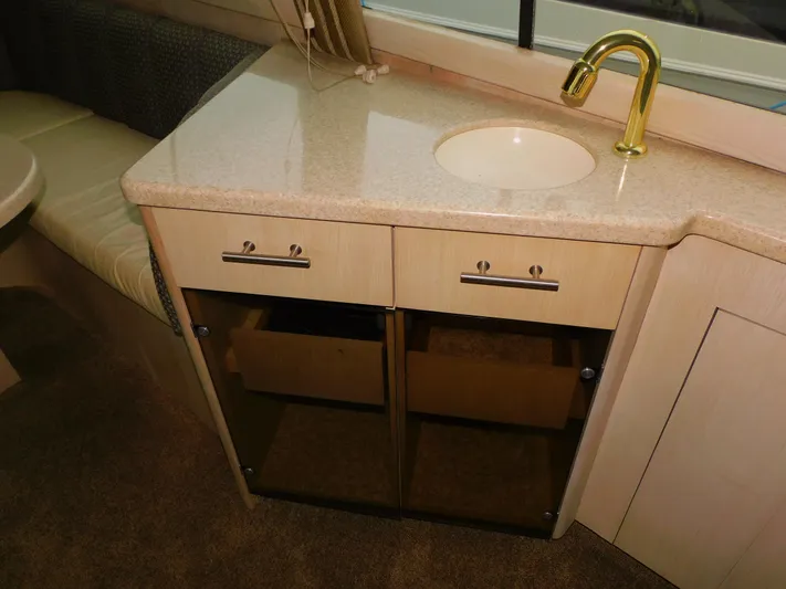 Falcon Yacht Photos Pics 