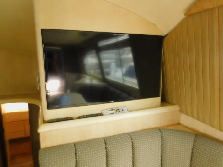 Falcon Yacht Photos Pics 