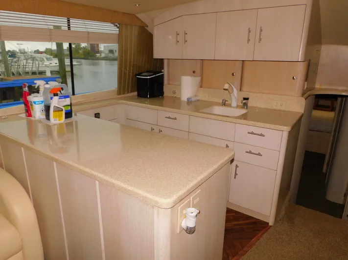 Falcon Yacht Photos Pics 