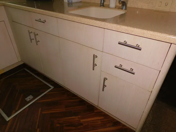 Falcon Yacht Photos Pics 