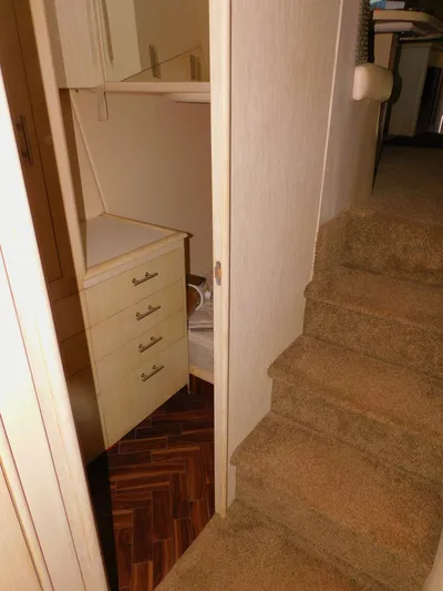 Falcon Yacht Photos Pics 