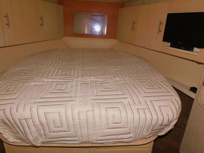 Falcon Yacht Photos Pics 