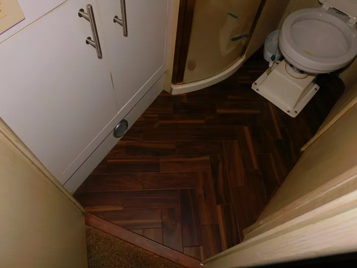 Falcon Yacht Photos Pics 