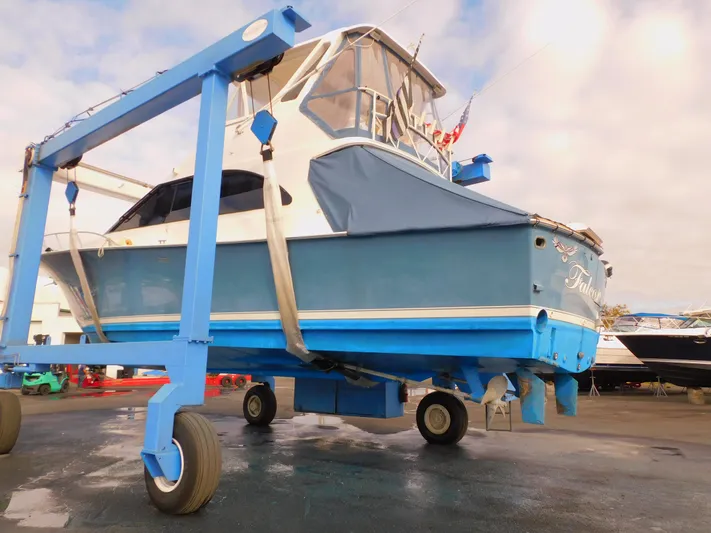 Falcon Yacht Photos Pics 