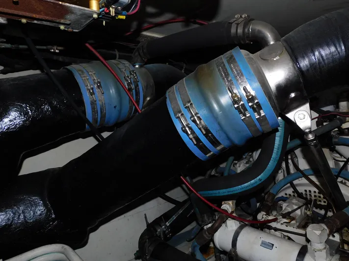 Falcon Yacht Photos Pics 