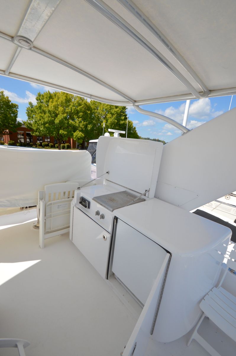 2006 Hatteras 64 
