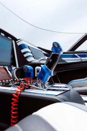  Yacht Photos Pics 2024 MTI 440X interior with blue accents and advanced control system.