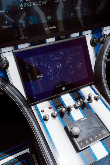  Yacht Photos Pics 2024 MTI 440X dashboard with Garmin display and control panel.