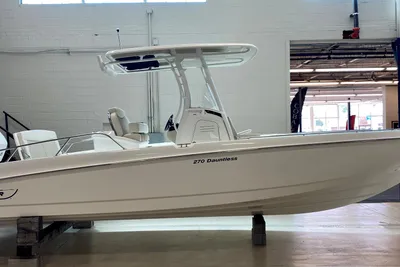 Boston Whaler 270 Dauntless