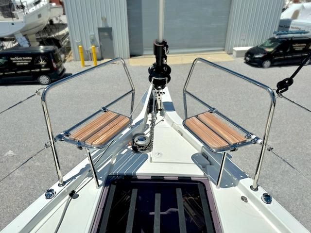 2023 Jeanneau 49 