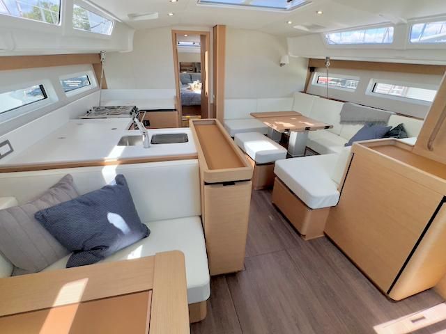 2023 Jeanneau 49 