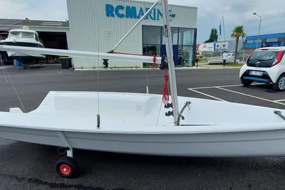 2023 Beneteau First 14