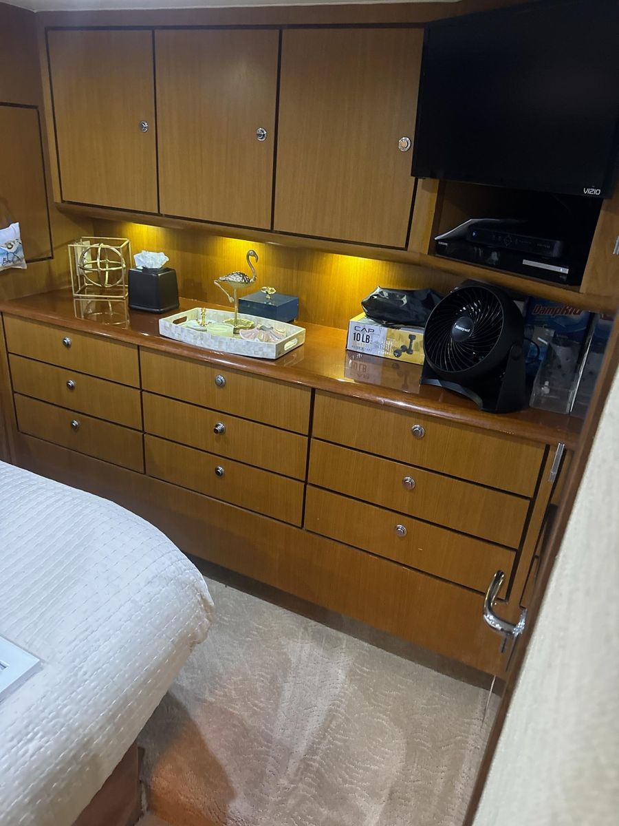 2001 Ocean Yachts 56 