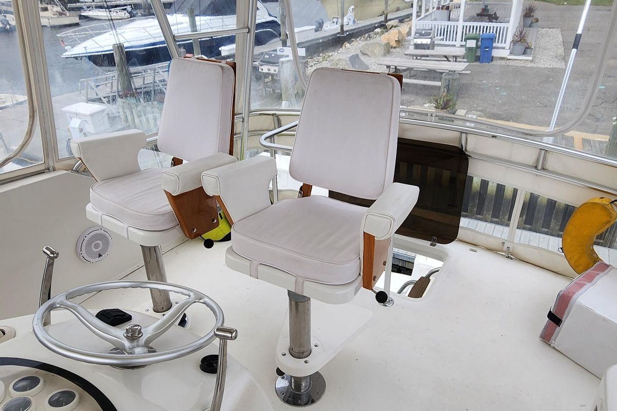 2001 Ocean Yachts 56 
