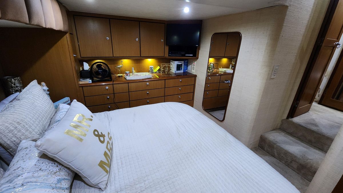 2001 Ocean Yachts 56 