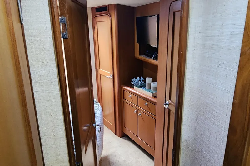 Endurance Yacht Photos Pics 