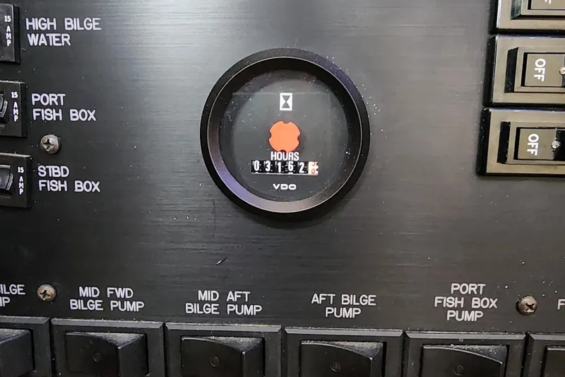 Endurance Yacht Photos Pics 