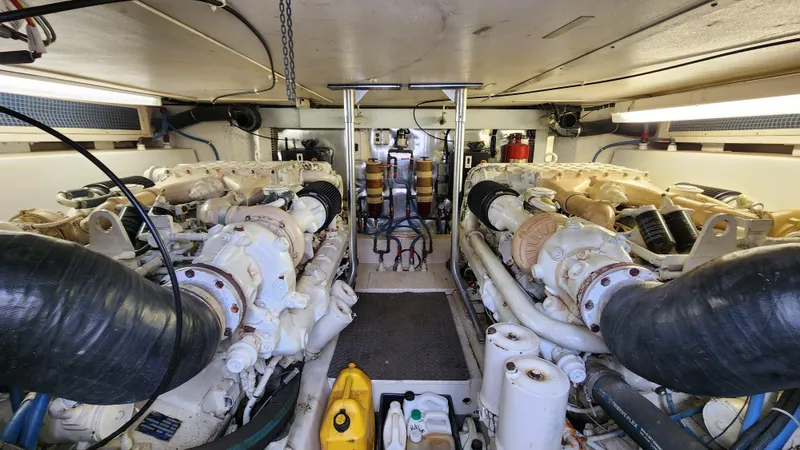 Endurance Yacht Photos Pics 