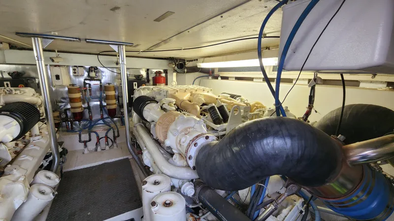 Endurance Yacht Photos Pics 