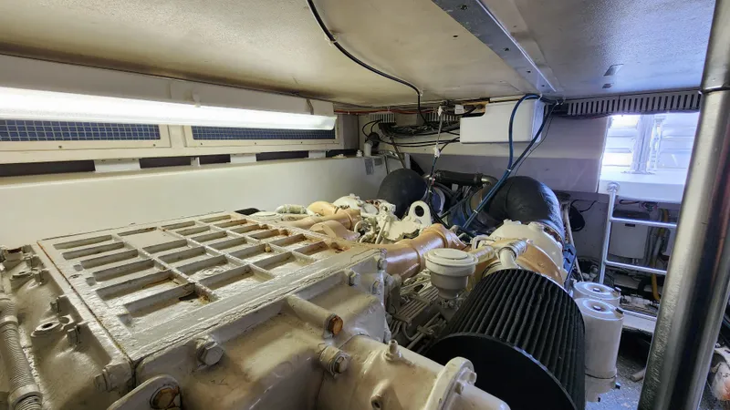 Endurance Yacht Photos Pics 