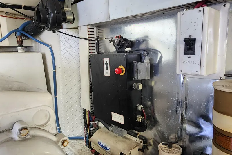 Endurance Yacht Photos Pics 