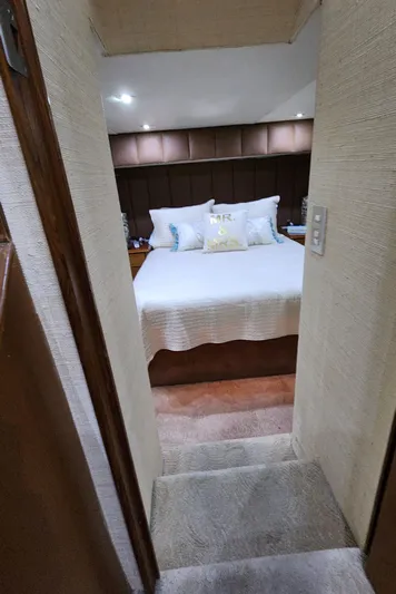 Endurance Yacht Photos Pics 