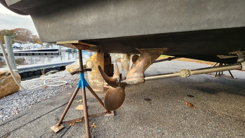 Endurance Yacht Photos Pics 