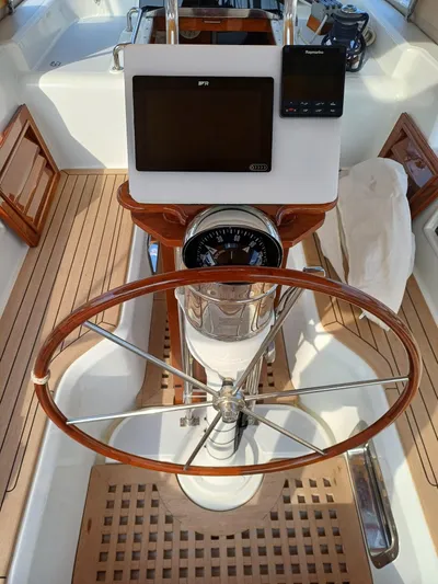 4744 Yacht Photos Pics 