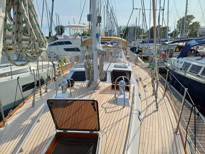 4744 Yacht Photos Pics 