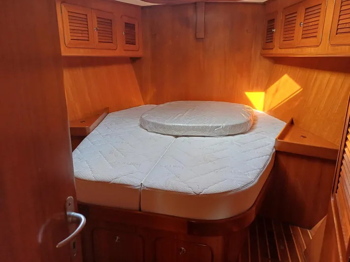 4744 Yacht Photos Pics 