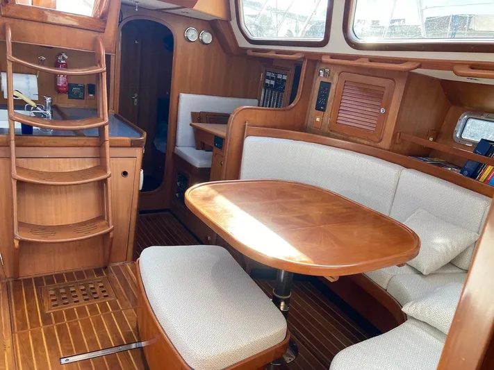 4744 Yacht Photos Pics 