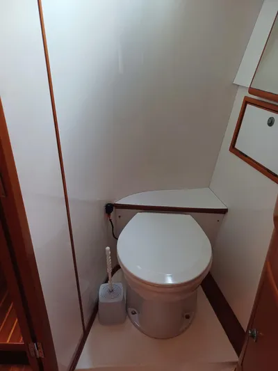 4744 Yacht Photos Pics 