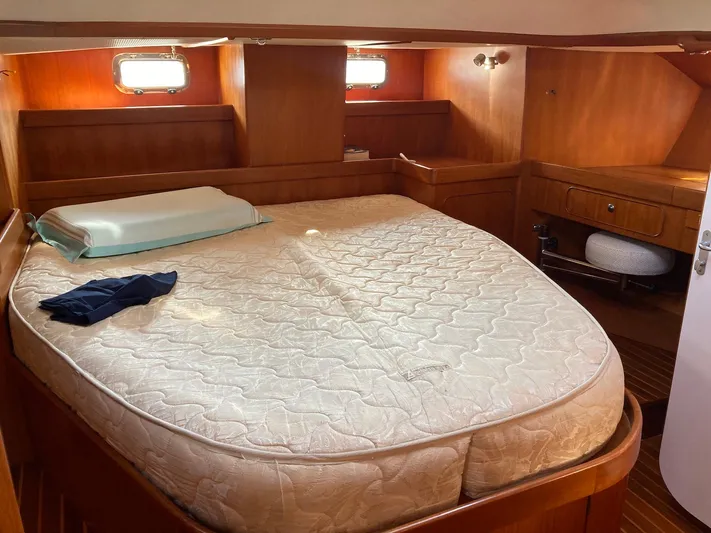 4744 Yacht Photos Pics 